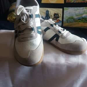 Stylish Women's White and Green Sneakers